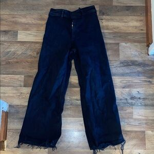 Zara High Rise Wide leg Frayed Hem Jeans Rinse wash size 4